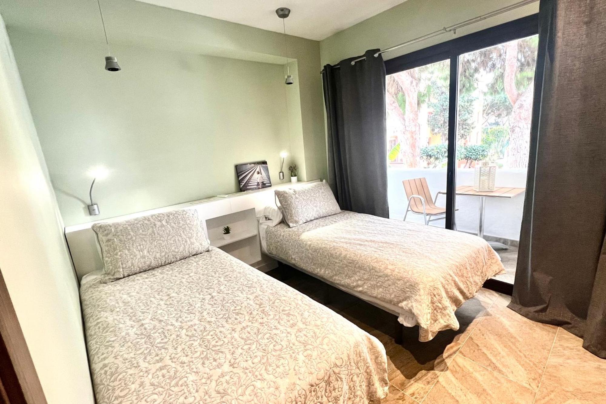 Sitio de Calahonda Mijas Costa - Beachside Apartment-B מראה חיצוני תמונה